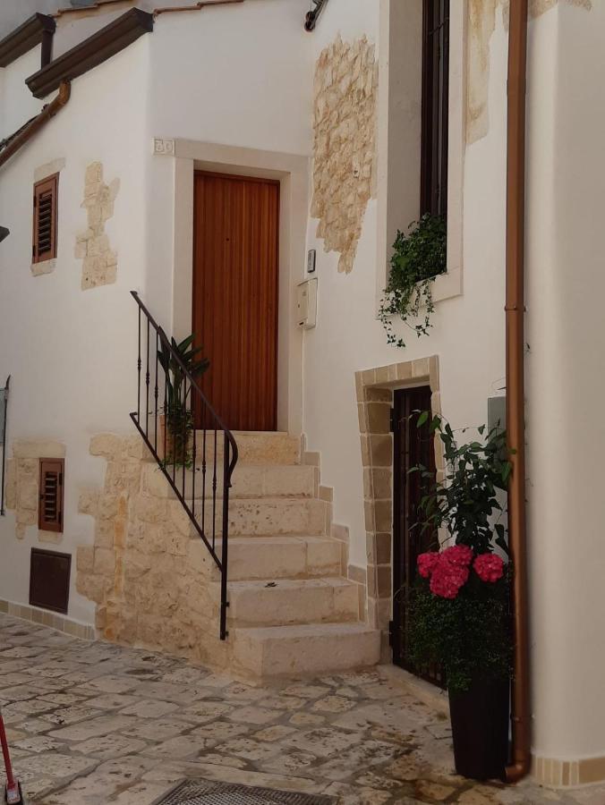 Donna Lucrezia Dimora A Corte B&B コンヴェルサーノ エクステリア 写真